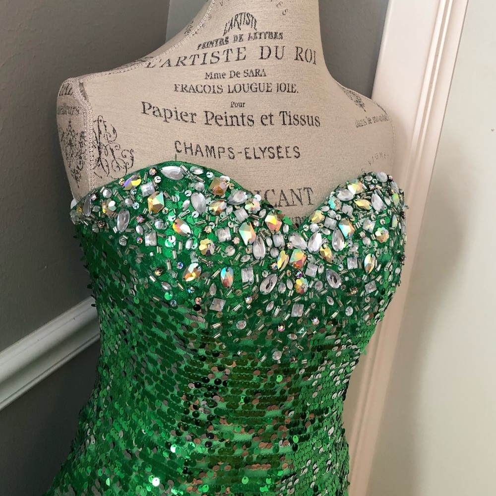 NEW TONY BOWLS LIMITED SZ 8 GREEN SEQUIN TULLE MERMAID FORMAL EVENING GOWN - Picture 6 of 14